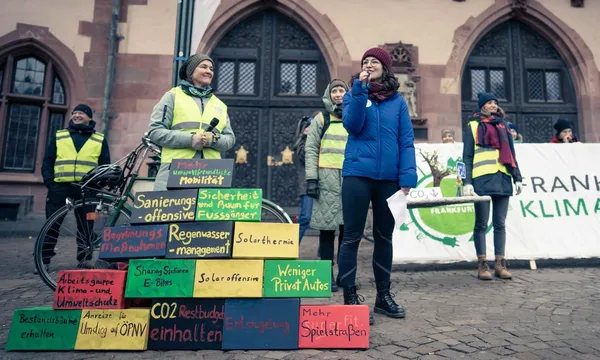 Team Frankfurt mit seinen 15 Forderungen für eine klimagerechte Stadt